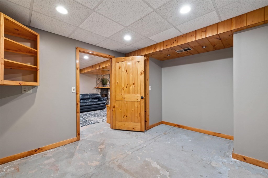 53 Mason Road Dudley, MA 01571 - Photo 31 of 33