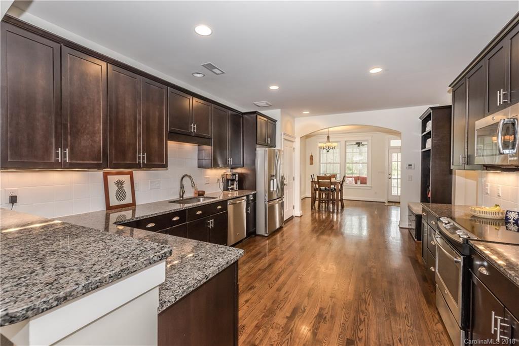 813 Elswick Court, Unit 1424 Fort Mill, SC 29708 - Photo 11 of 36 Gallery Image 11