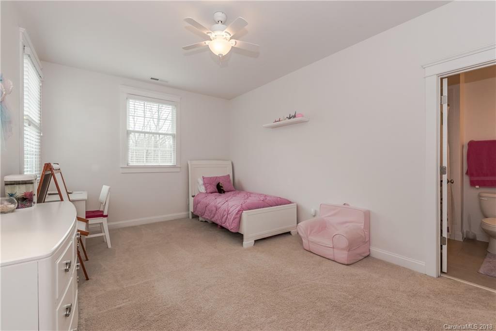 813 Elswick Court, Unit 1424 Fort Mill, SC 29708 - Photo 24 of 36 Gallery Image 24