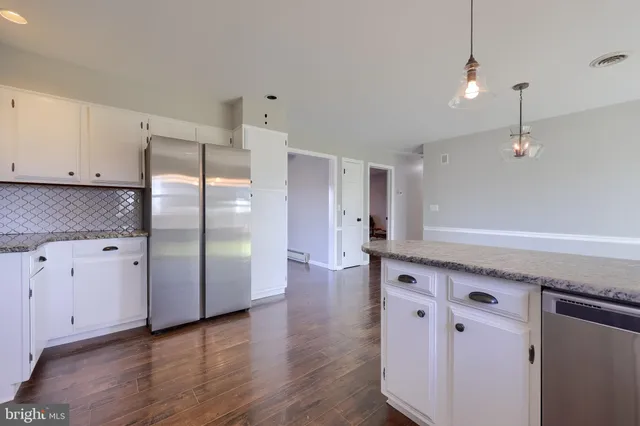 $475,000 | 21 Bittersweet Drive, Hershey, PA 17033