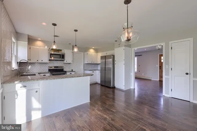 $475,000 | 21 Bittersweet Drive, Hershey, PA 17033