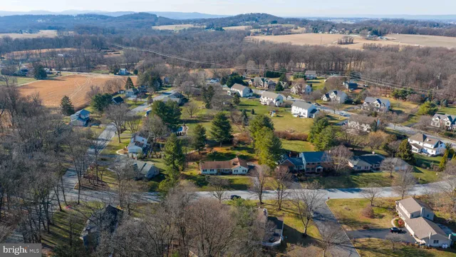 $475,000 | 21 Bittersweet Drive, Hershey, PA 17033