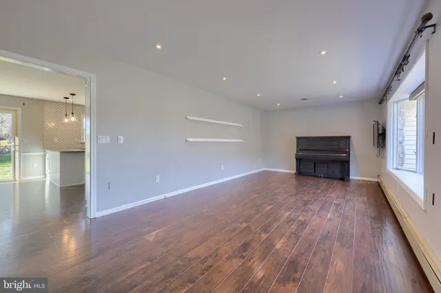 $475,000 | 21 Bittersweet Drive, Hershey, PA 17033