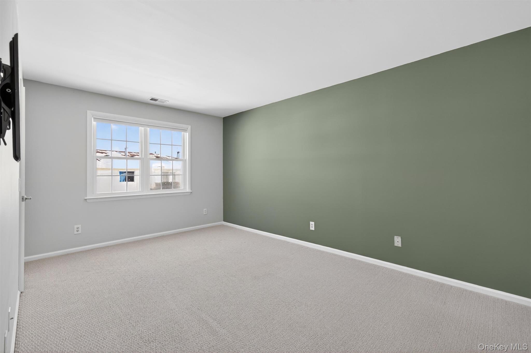 276 Temple Hill Road, Unit 1506 New Windsor, NY 12553 - Photo 13 of 26