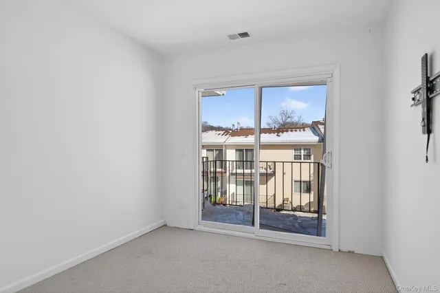 $239,900 | 276 Temple Hill Road, Unit 1506, New Windsor, NY 12553