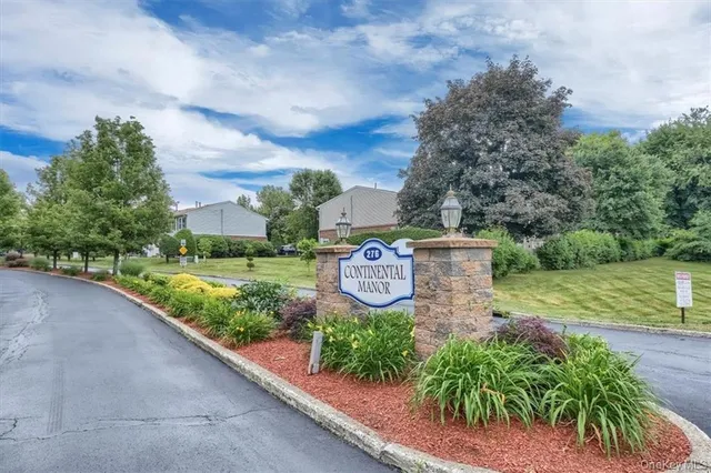 $239,900 | 276 Temple Hill Road, Unit 1506, New Windsor, NY 12553