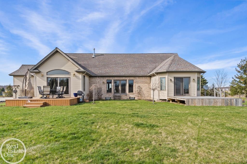 6151 Harris Road Jeddo, MI 48032 - Photo 4 of 34 50071922-3.JPG