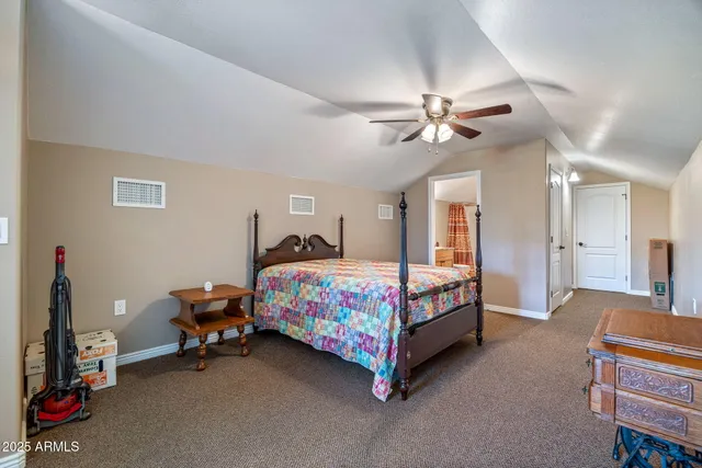 $1,500,000 | 31 East County Road, Nutrioso, AZ 85932