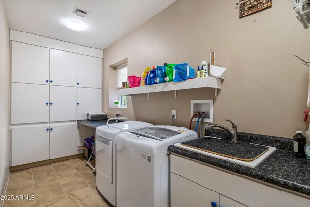 $1,500,000 | 31 East County Road, Nutrioso, AZ 85932