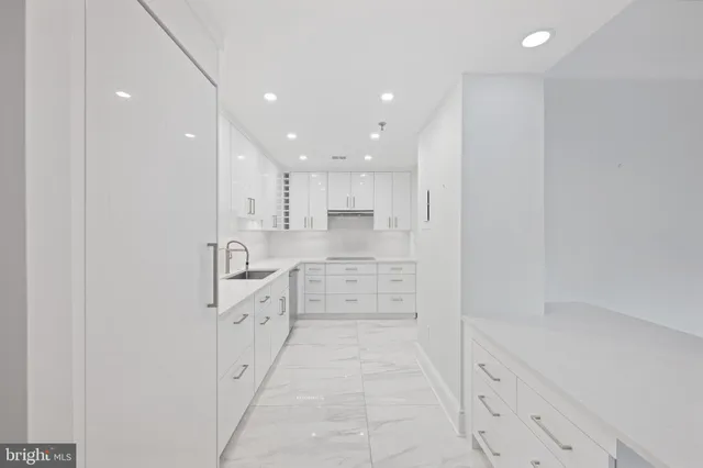 $725,000 | 8101 Connecticut Avenue, Unit N109, Chevy Chase, MD 20815