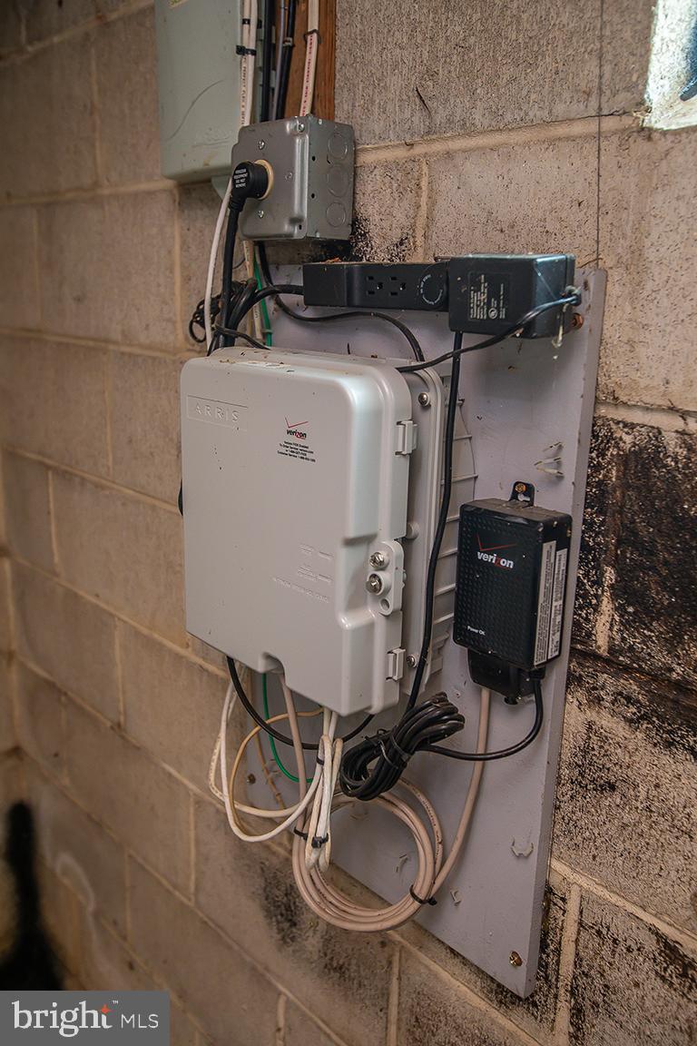1232 Harding Road Vineland, NJ 08361 - Photo 28 of 29 a utility room with dryer and washer