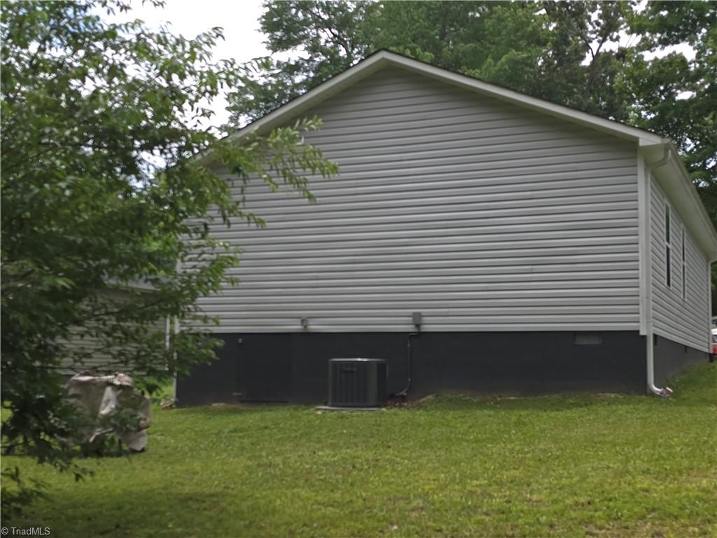 400 Weavil Street High Point, NC 27265 - Photo 23 of 31 Ensuite