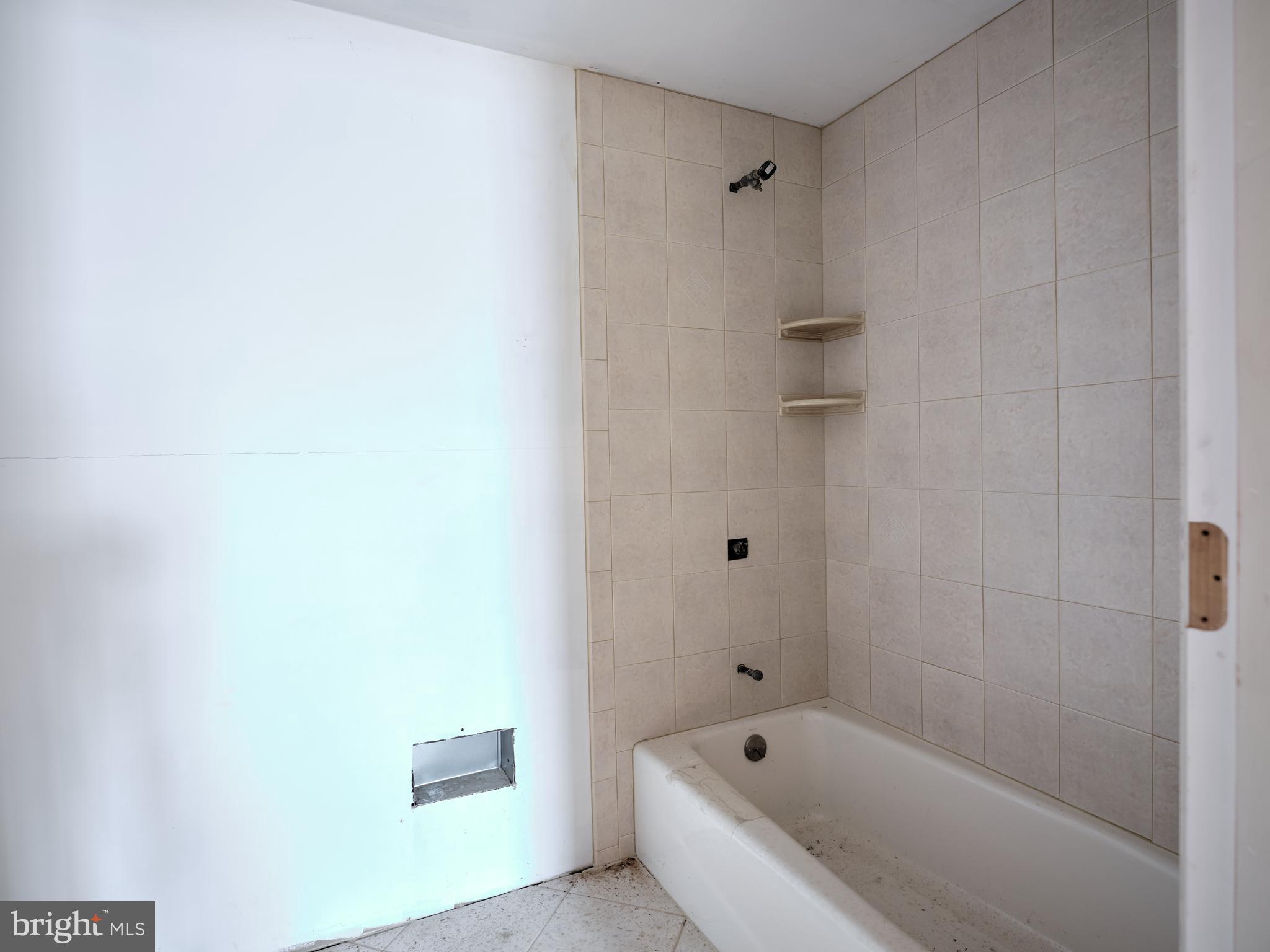 1441 Elephant Road Perkasie, PA 18944 - Photo 5 of 28