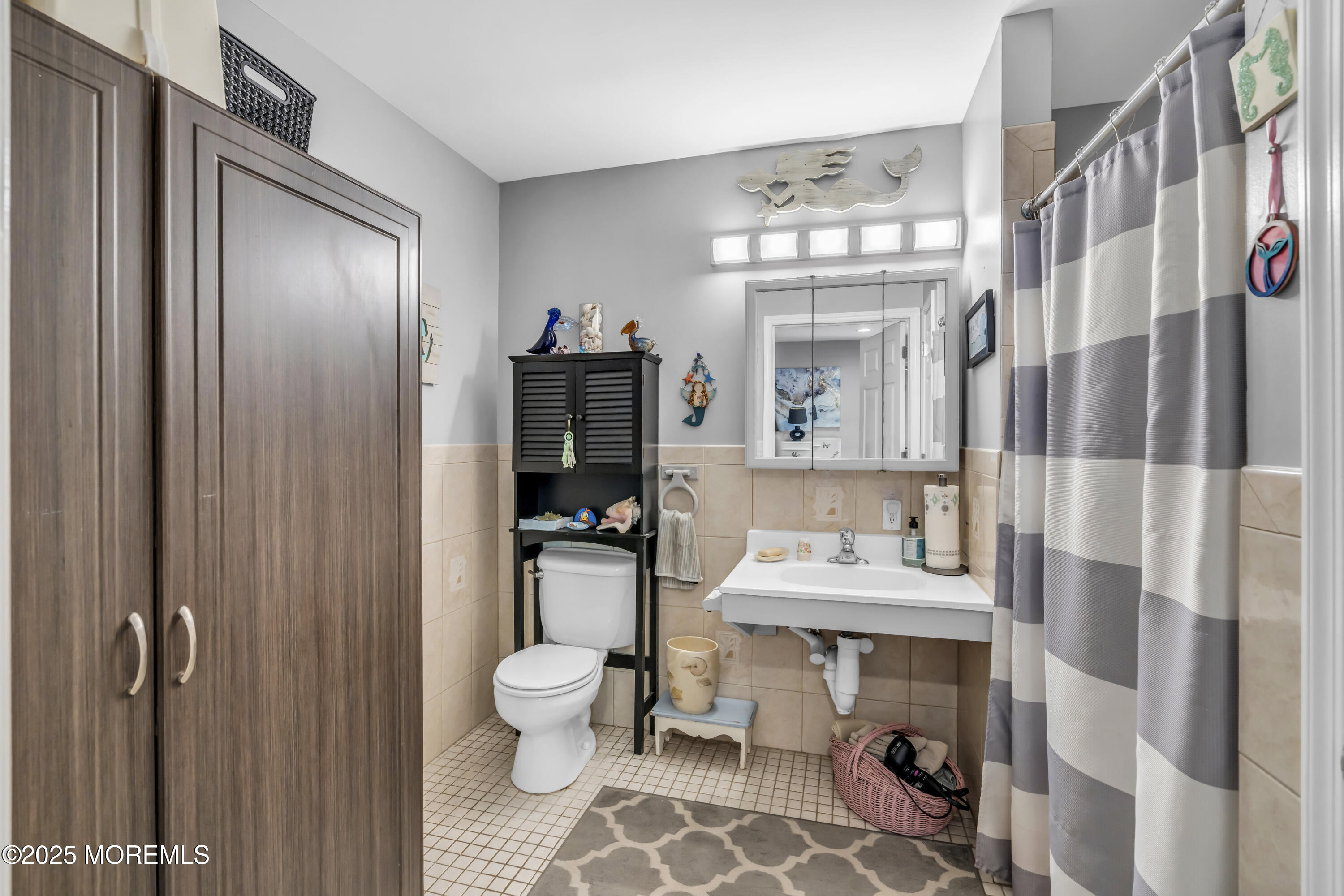 1 Sun Hollow Road Howell, NJ 07731 - Photo 33 of 47 a bathroom with a sink toilet and shower