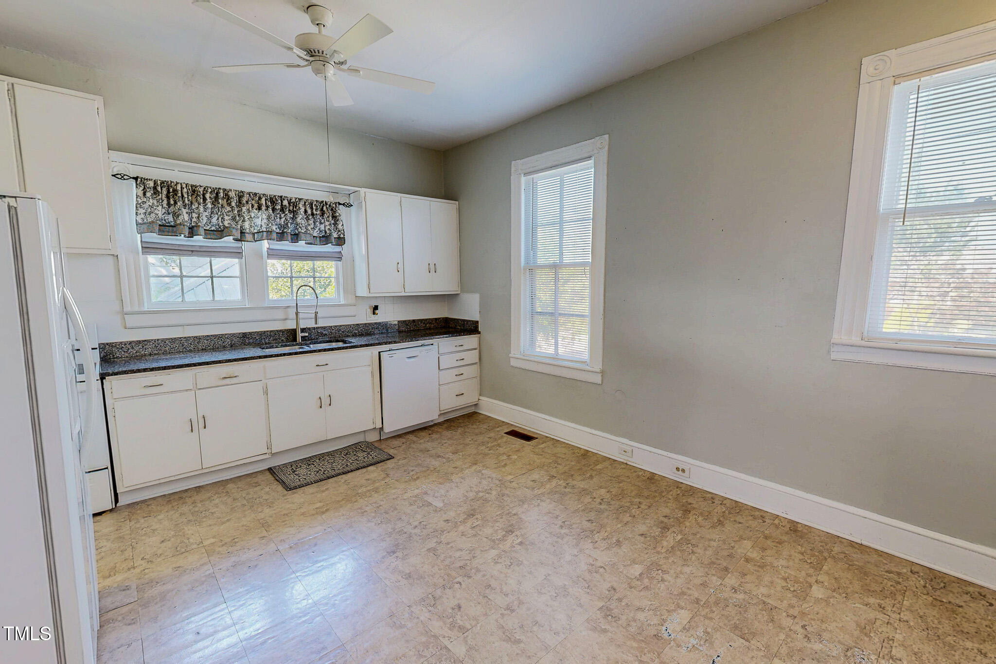 29 Oak Street Roxboro, NC 27573 - Photo 24 of 52 22