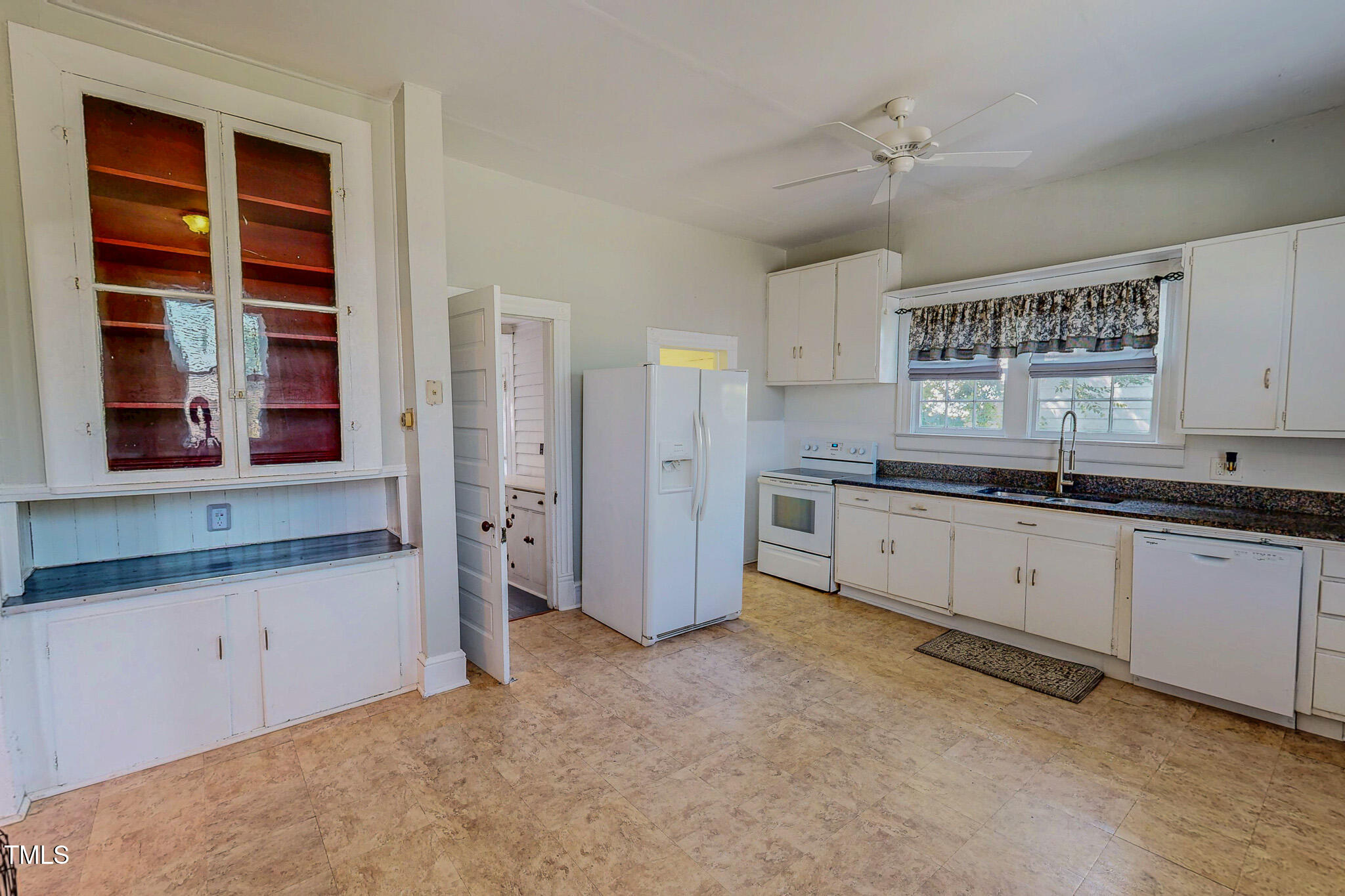 29 Oak Street Roxboro, NC 27573 - Photo 5 of 52 4