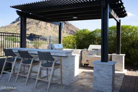 $2,225,000 | 10905 North 137th Street, Scottsdale, AZ 85259