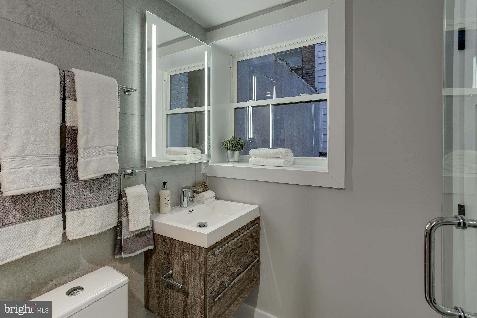 1747 T Street Northwest, Unit 1 Washington, DC 20009 - Photo 17 of 18