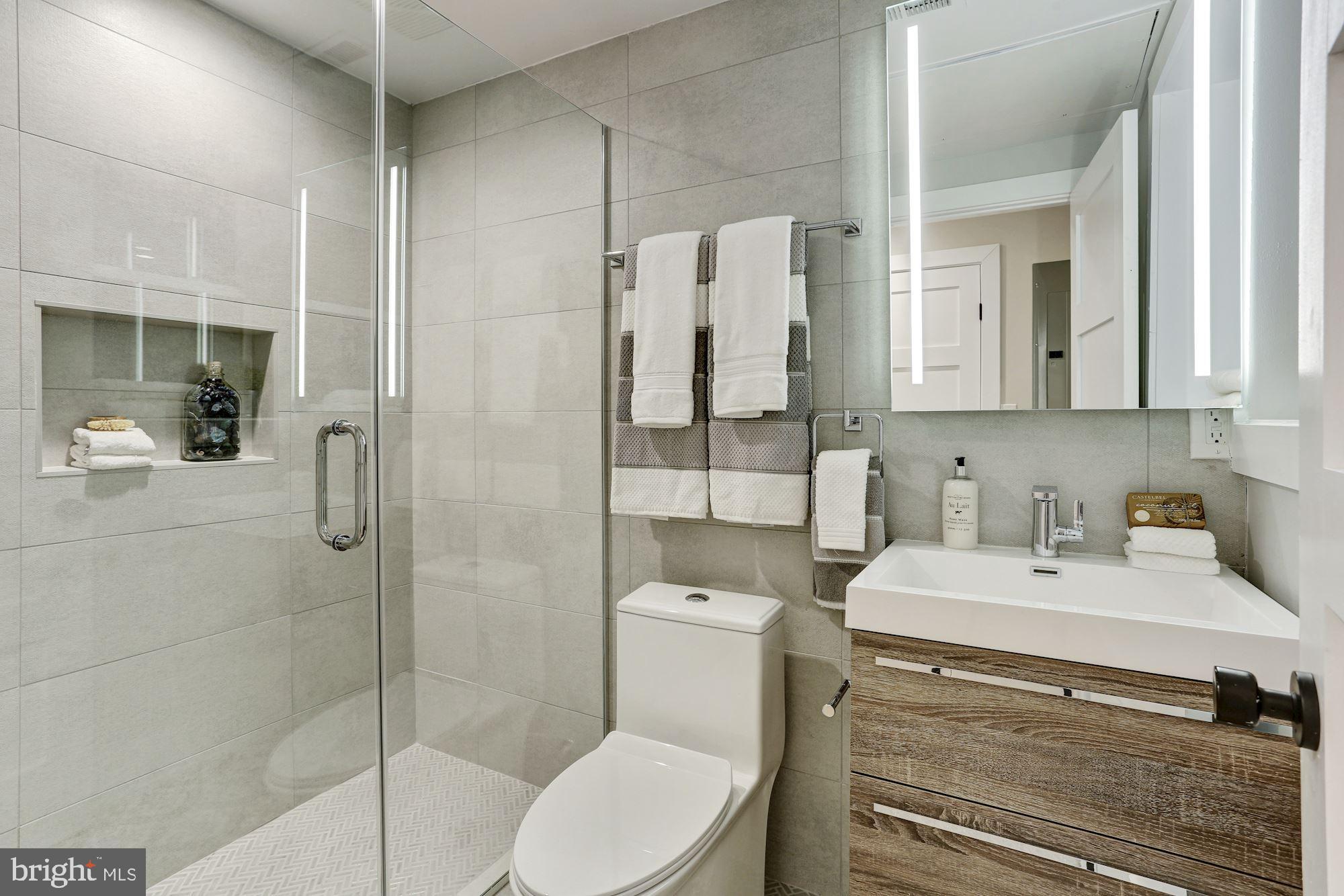 1747 T Street Northwest, Unit 1 Washington, DC 20009 - Photo 18 of 18