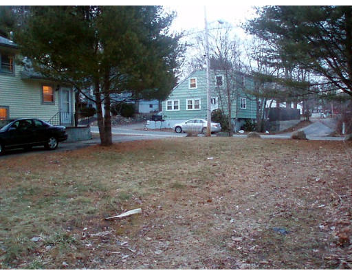 81 East Shore Road Holbrook, MA 02343 - Photo 25 of 30 Gallery Image 25