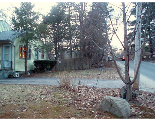 81 East Shore Road Holbrook, MA 02343 - Photo 6 of 30 Gallery Image 6