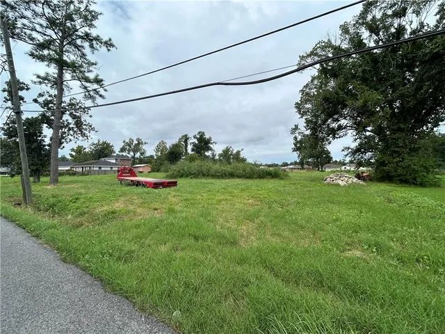 $190,000 | 735 Vans Lane, Destrehan, LA 70047