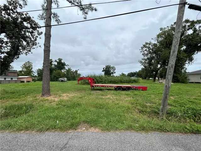 $190,000 | 735 Vans Lane, Destrehan, LA 70047