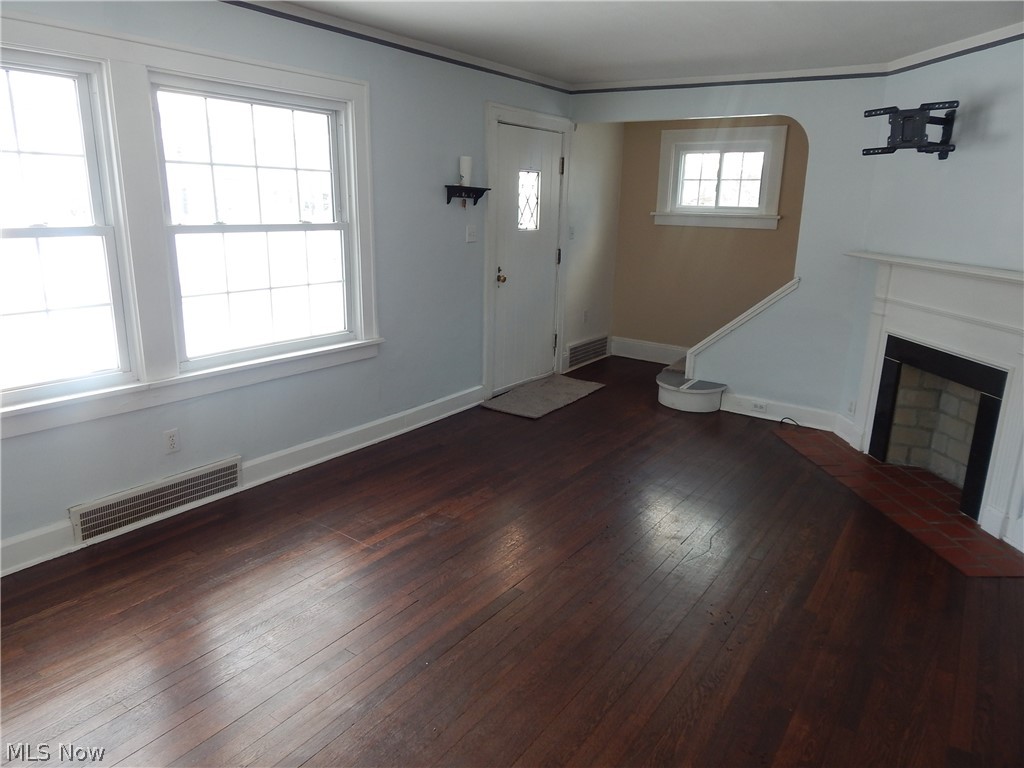 5139 Edenhurst Road Cleveland, OH 44124 - Photo 2 of 21 Gallery Image 2