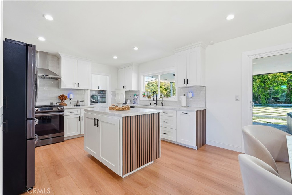 4563 Hempstead Street Simi Valley, CA 93063 - Photo 10 of 37