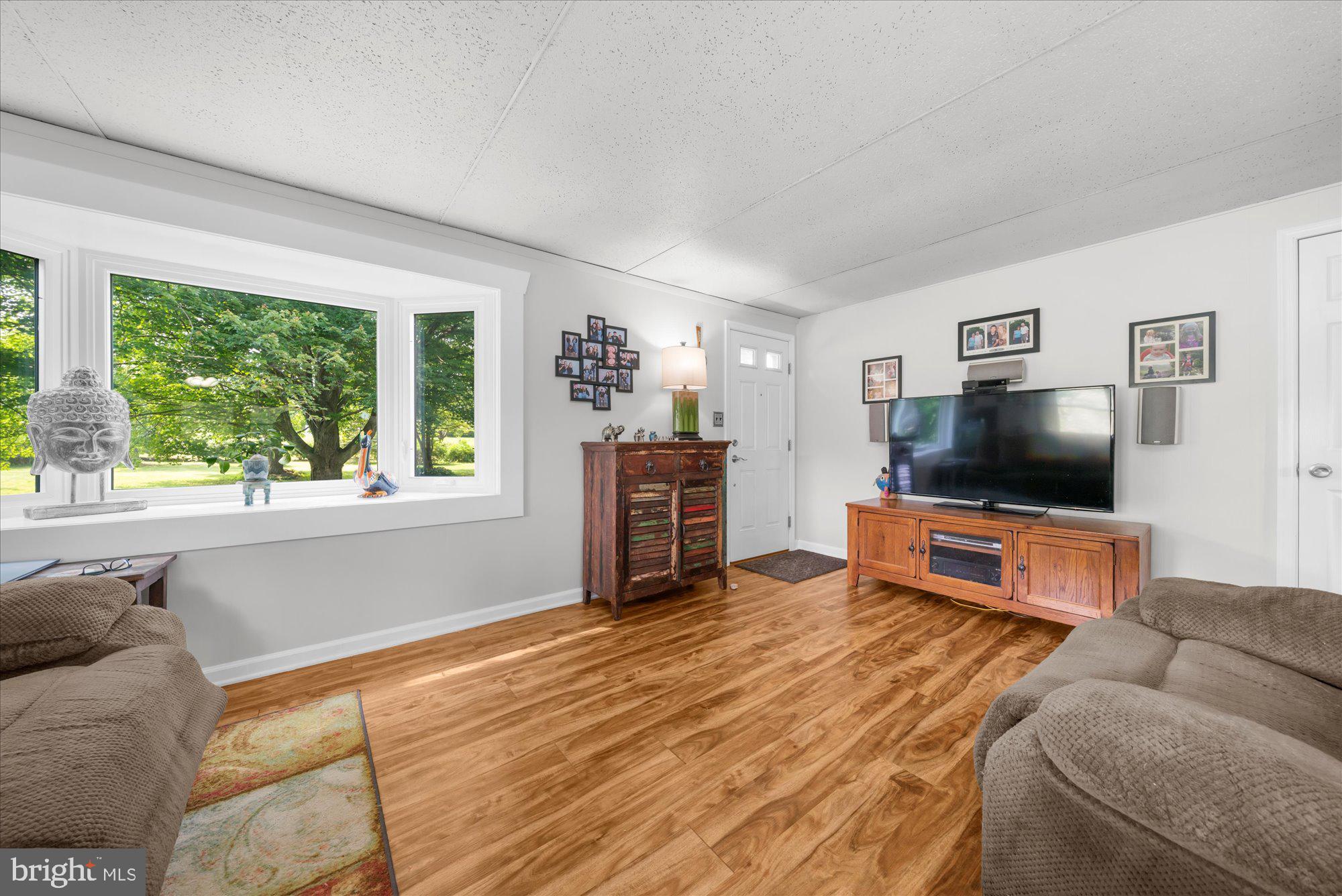 442 Layfield Road Perkiomenville, PA 18074 - Photo 5 of 36 Gallery Image 5