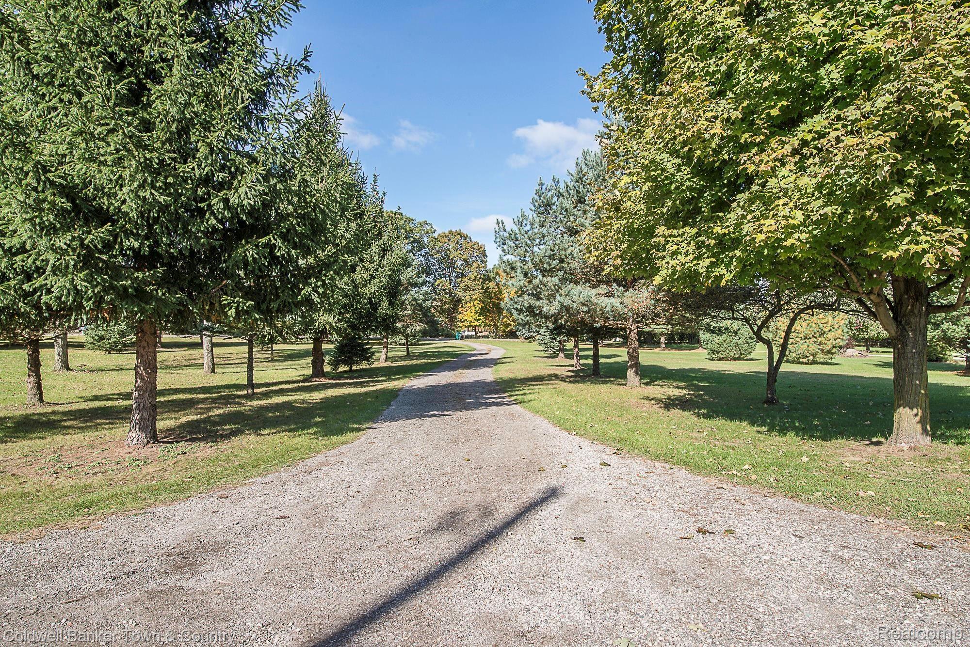 7110 Wiggins Road Howell, MI 48855 - Photo 63 of 63 DSC_0756.jpg