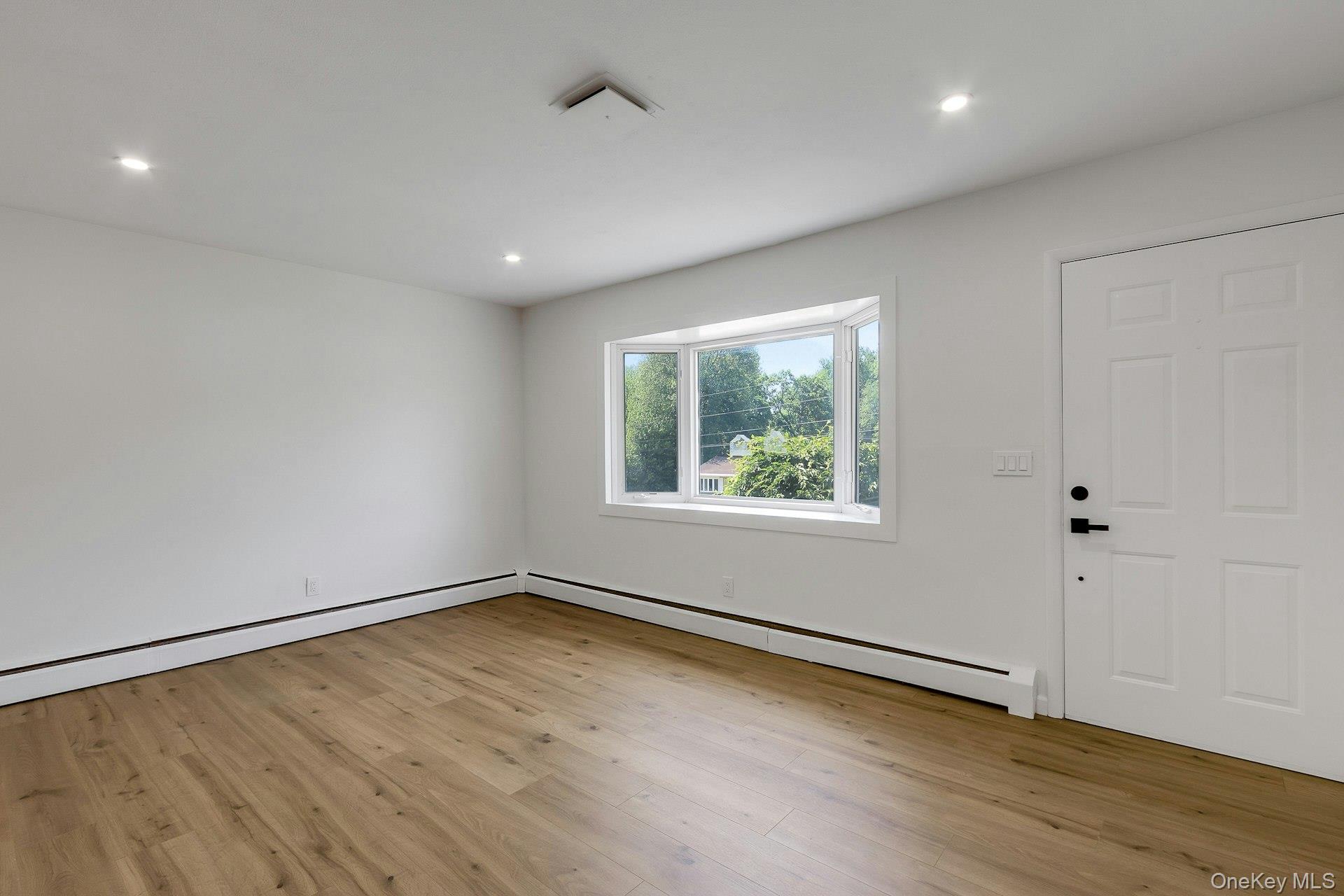3 Ritter Drive Poughkeepsie, NY 12601 - Photo 6 of 49 Entrance/Foyer
