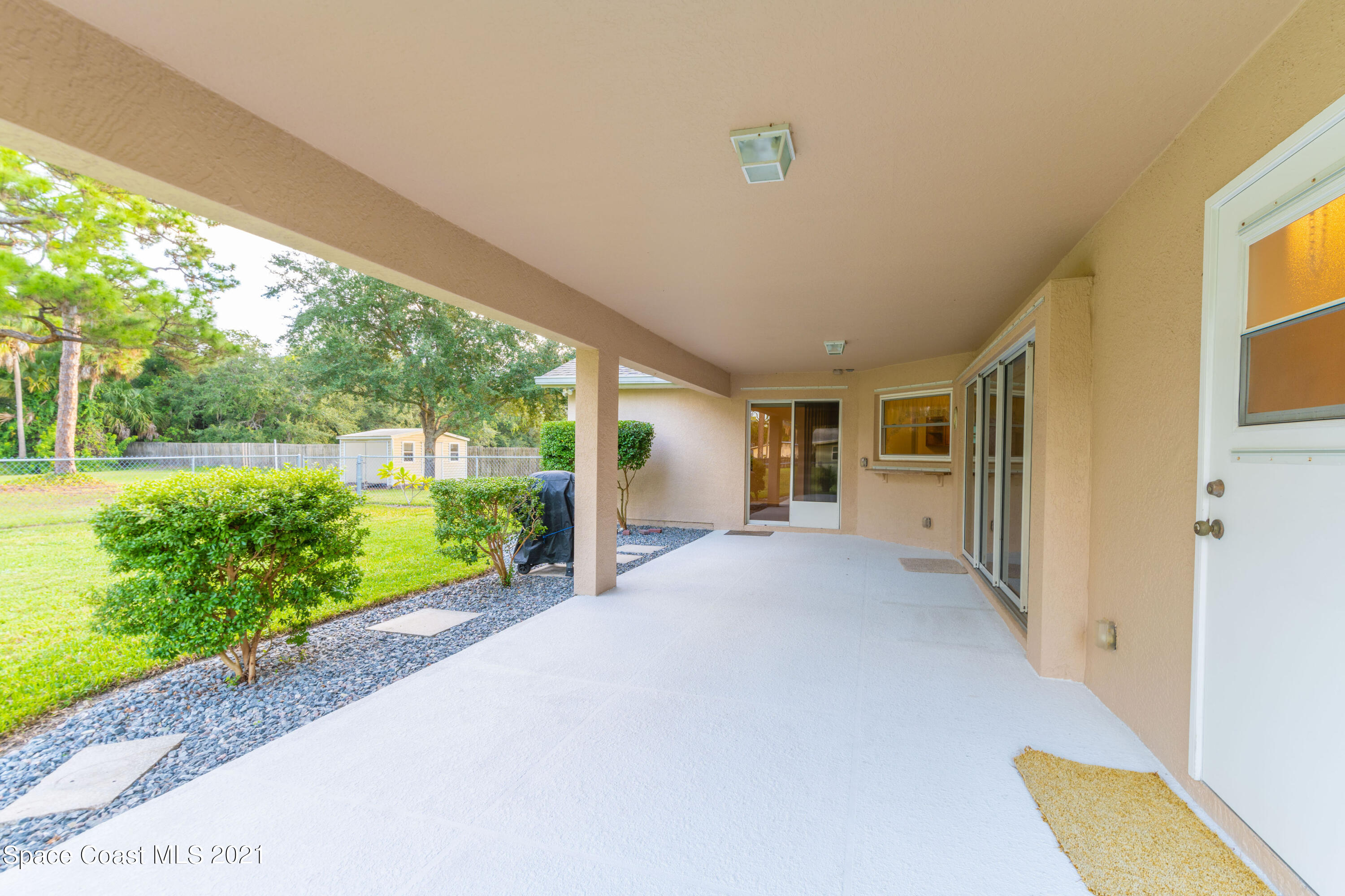 7428 Rodes Place Melbourne, FL 32904 - Photo 21 of 28 NZ7_9868