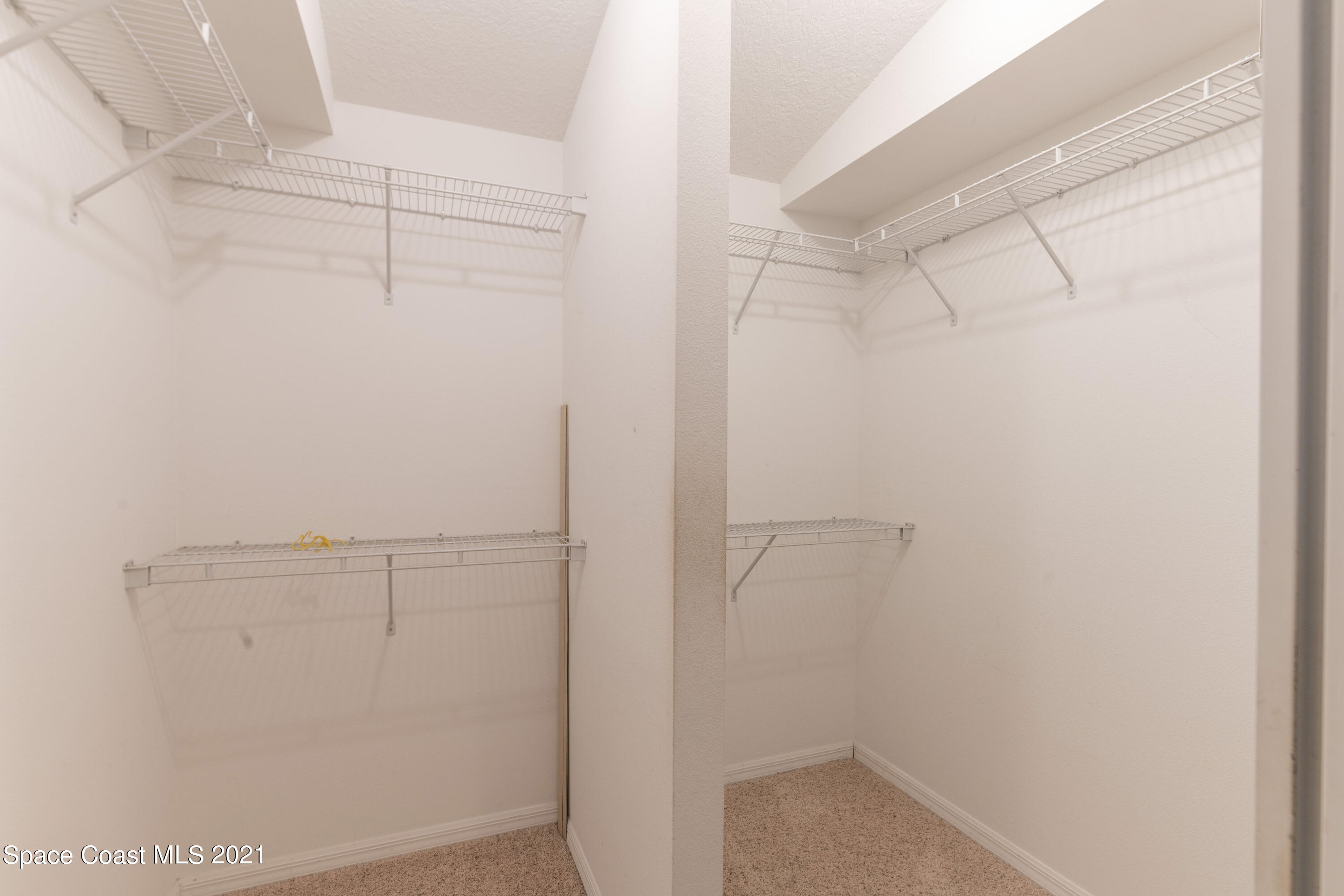 7428 Rodes Place Melbourne, FL 32904 - Photo 9 of 28 NZ7_9855