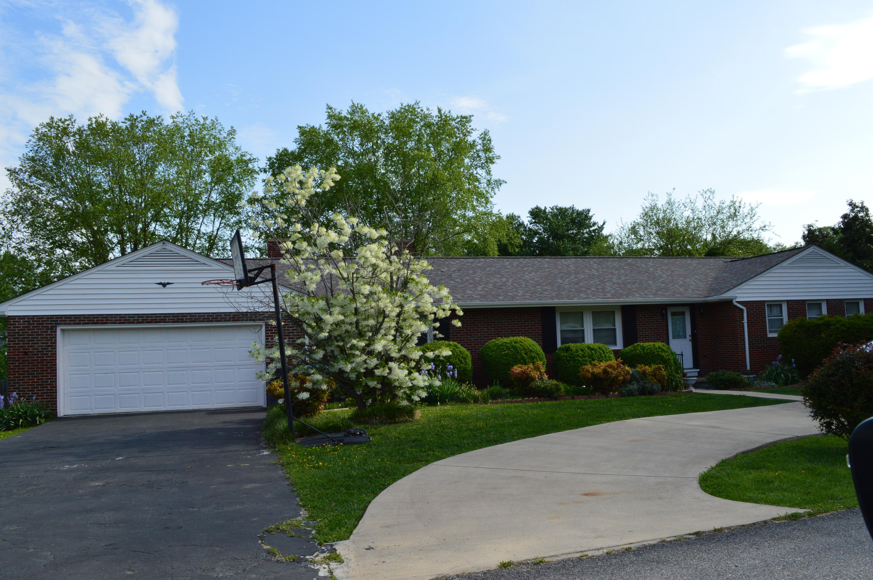 408 Manderley Road Kingsport, TN 37660 - Photo 1 of 1 DSC_0101