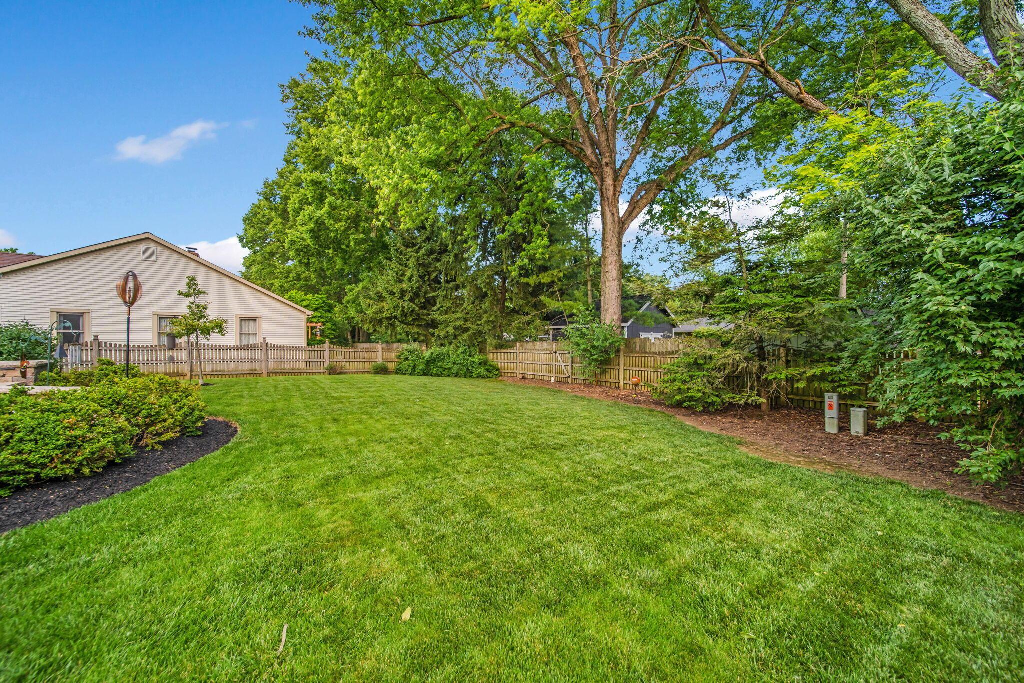 3377 River Narrows Road Hilliard, OH 43026 - Photo 64 of 94 Backyard