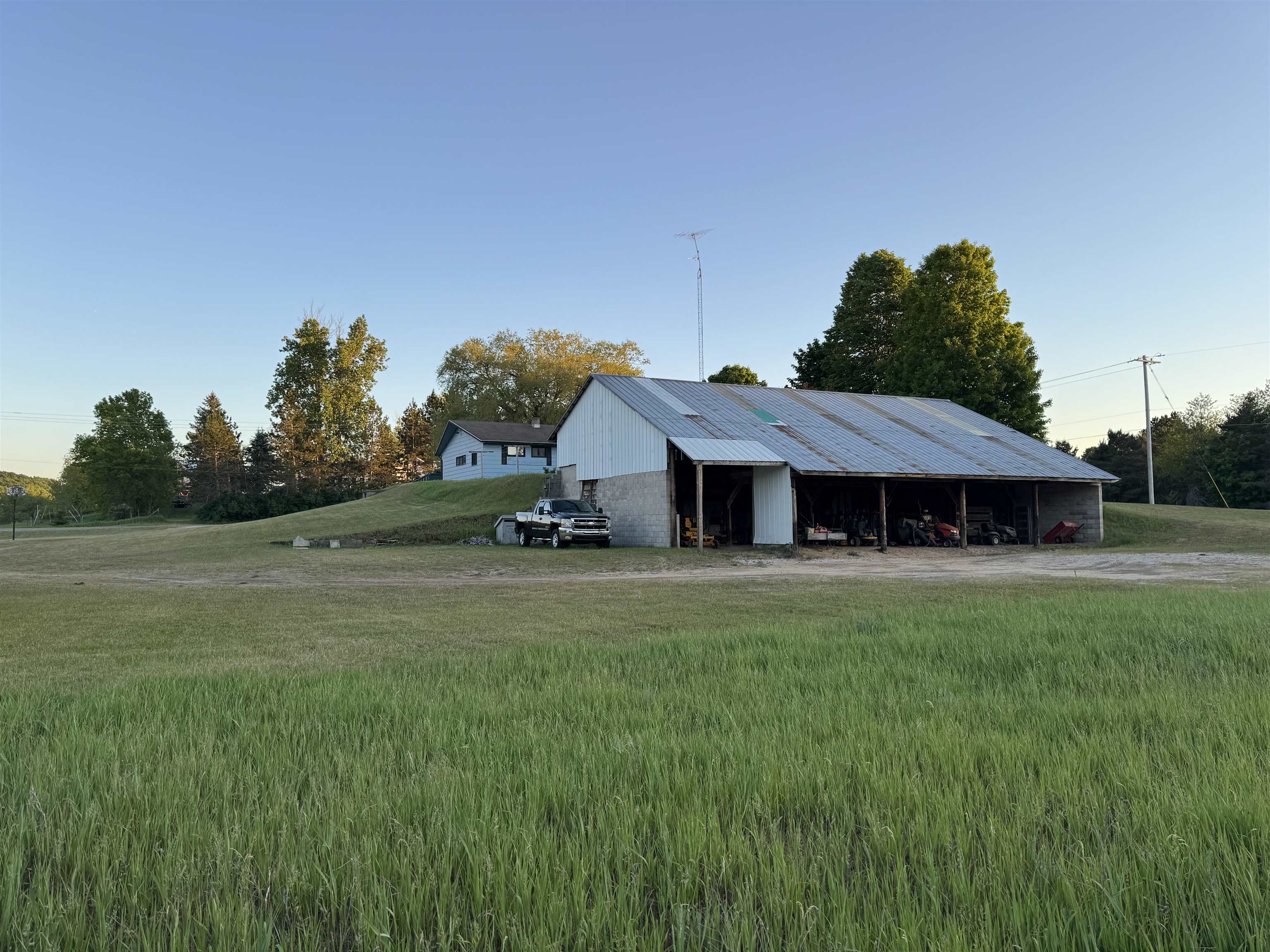 7981 South Maple City Road Maple City, MI 49664 - Photo 39 of 44