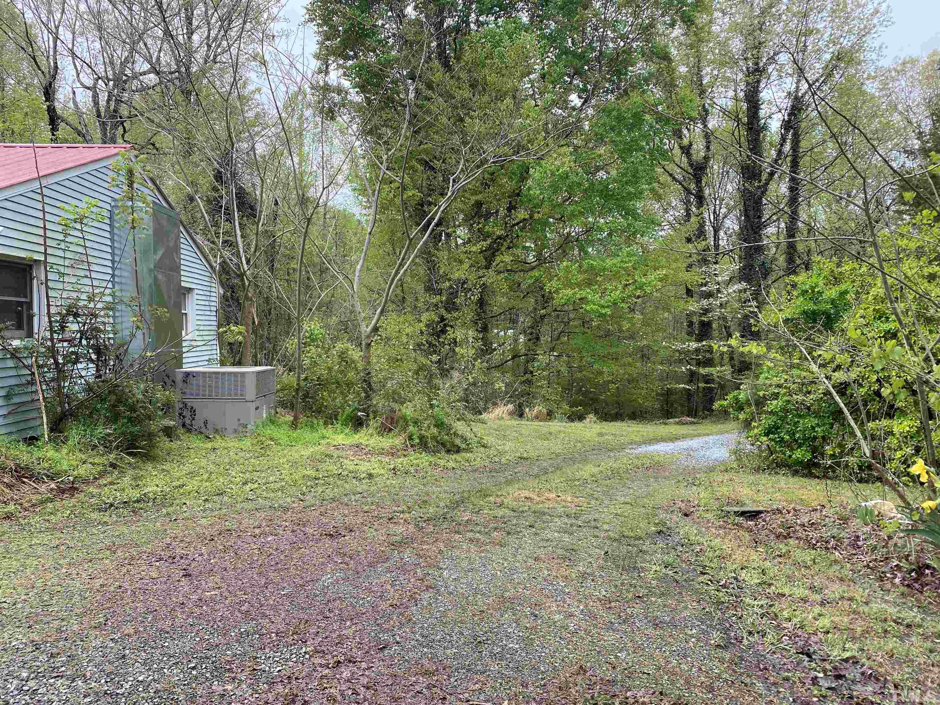 400 Edgewood Church Road Mebane, NC 27302 - Photo 10 of 32 Gallery Image 10