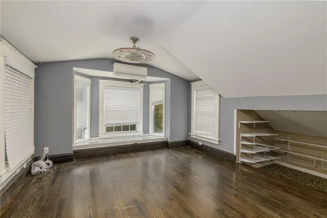 $319,950 | 9012 West 49th Street, Merriam, KS 66203