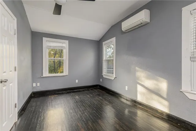 $319,950 | 9012 West 49th Street, Merriam, KS 66203