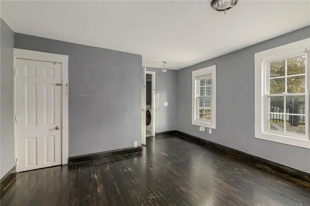 $319,950 | 9012 West 49th Street, Merriam, KS 66203