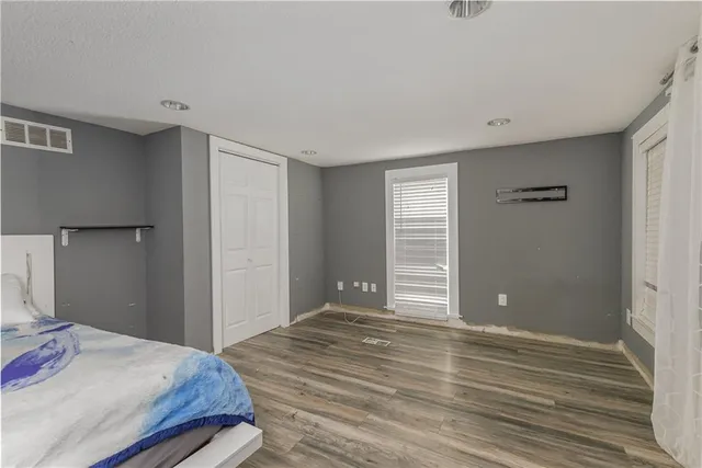 $319,950 | 9012 West 49th Street, Merriam, KS 66203