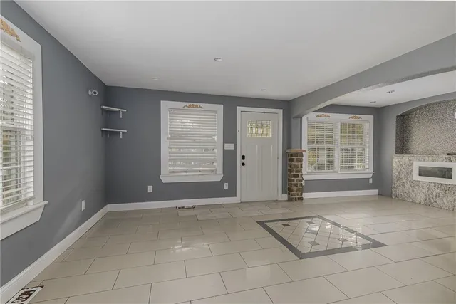 $319,950 | 9012 West 49th Street, Merriam, KS 66203