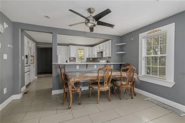 $319,950 | 9012 West 49th Street, Merriam, KS 66203