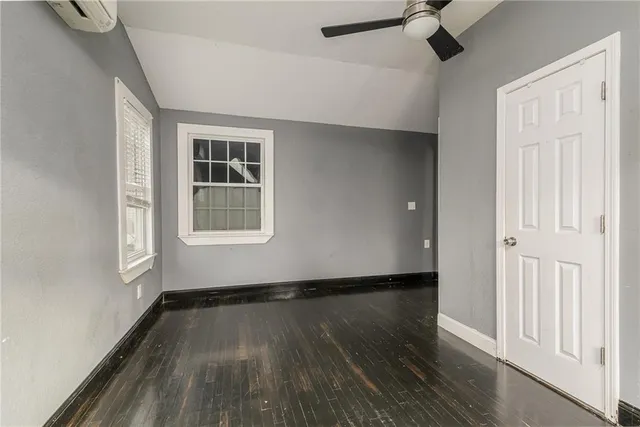 $319,950 | 9012 West 49th Street, Merriam, KS 66203