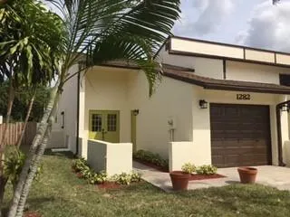 $3,500 | 1282 The 12th, Wellington, FL 33414