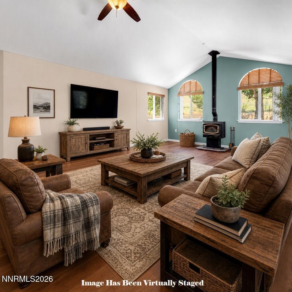 905 Thoroughbred Circle Reno, NV 89508 - Photo 15 of 71 Living Roomq