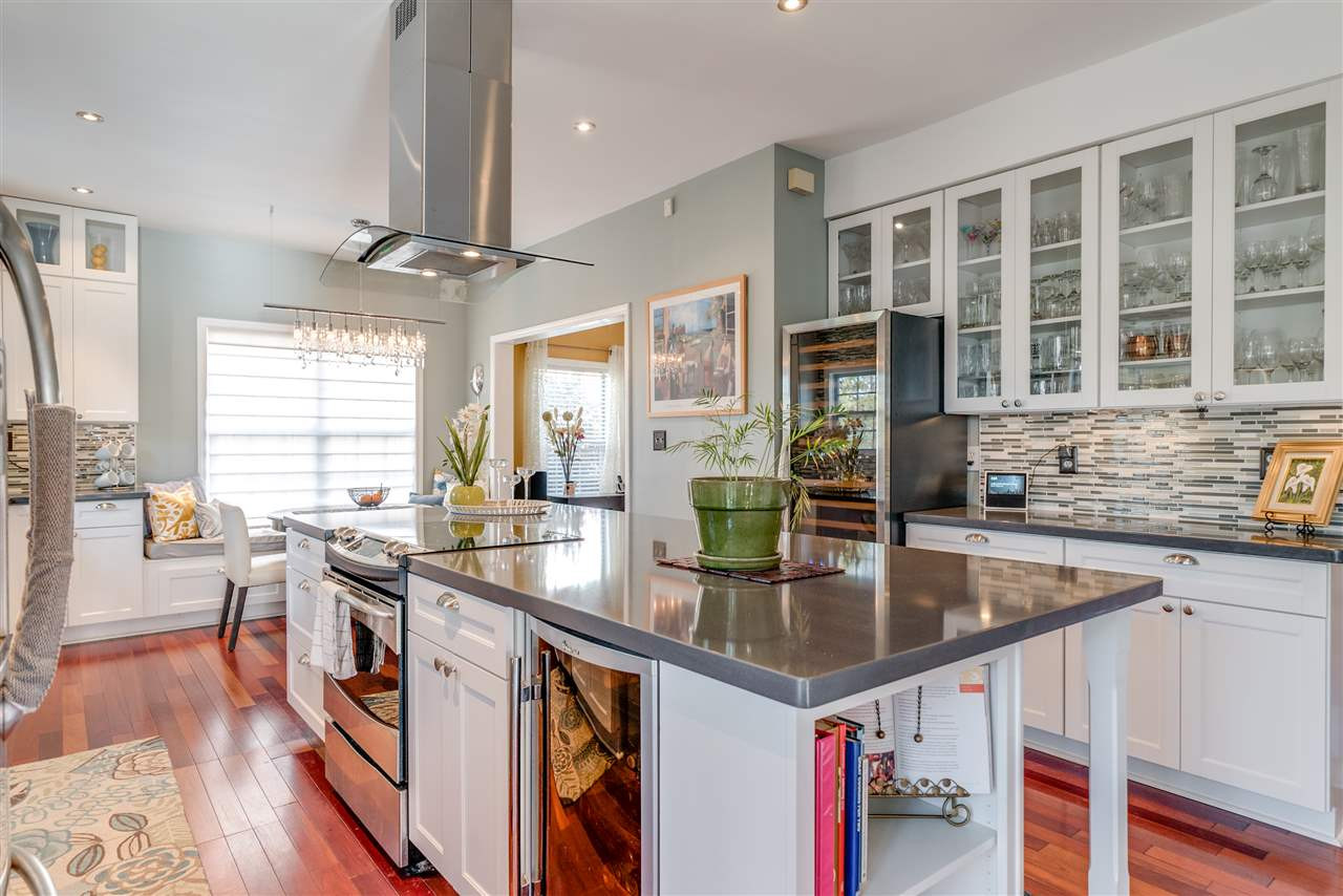9433 Tweeds Mill Road Raleigh, NC 27617 - Photo 9 of 25 Kitchen