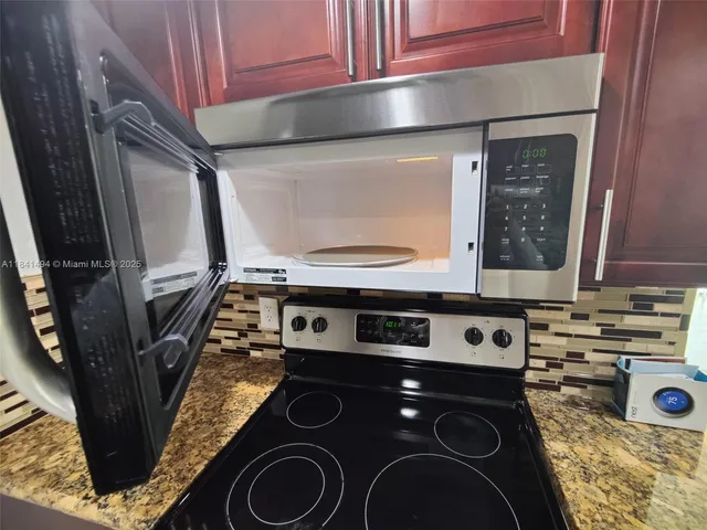 a close view of stove top oven