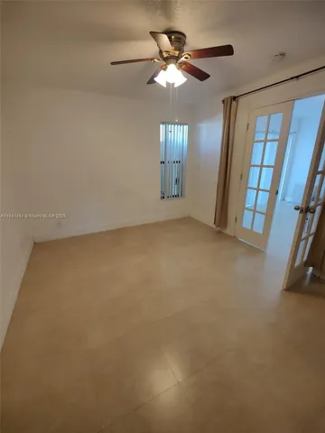 $1,900 | 616 Executive Center Drive, Unit 107, West Palm Beach, FL 33401